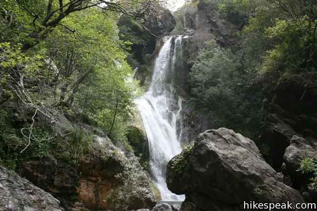 This short hike visits a fine 120-foot waterfall near the start of Salmon Creek Trail in Los Padres National Forest.