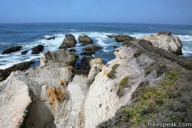 Montaña de Oro Bluff Trail