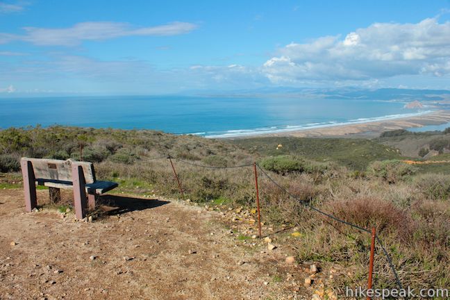 This 6-mile hike in Montaña de Oro State Park ascends coastal ridges to a 1,076-foot summit with panoramic views that include a dynamic perspective of Morro Bay.