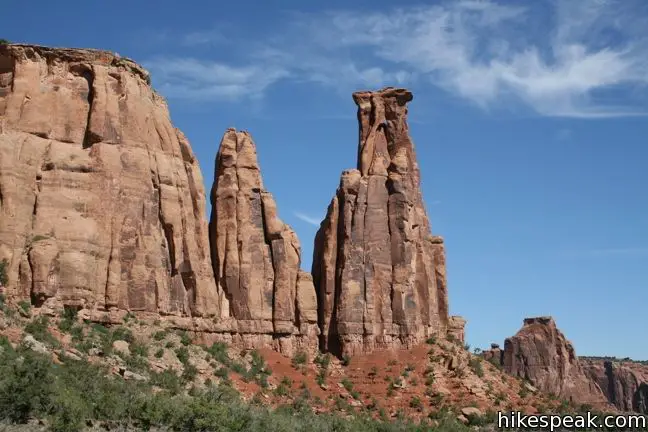 Monument Canyon Kissing Couple