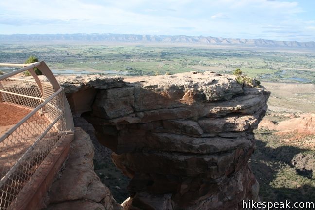 Window Rock Trail