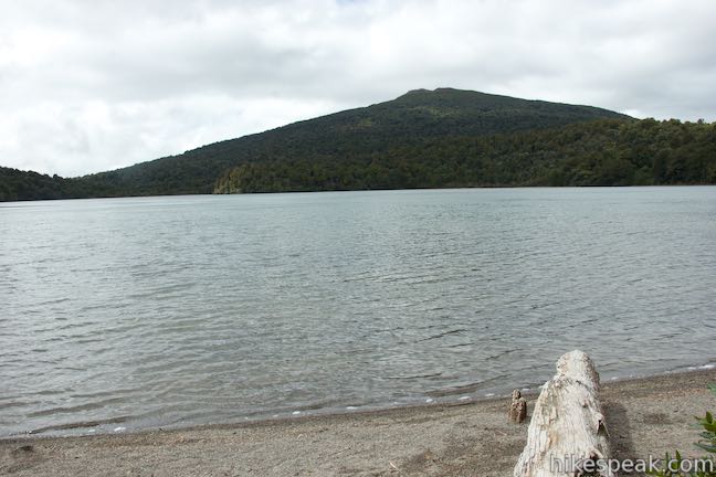 Lake Rotopounamu Five Minute Beach