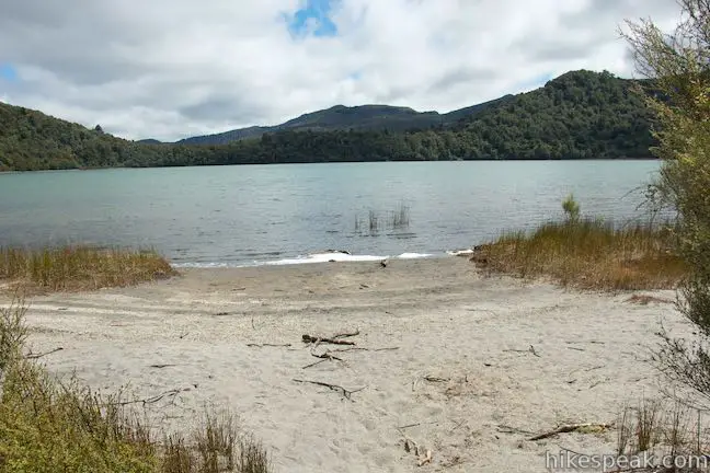 Lake Rotopounamu Beach