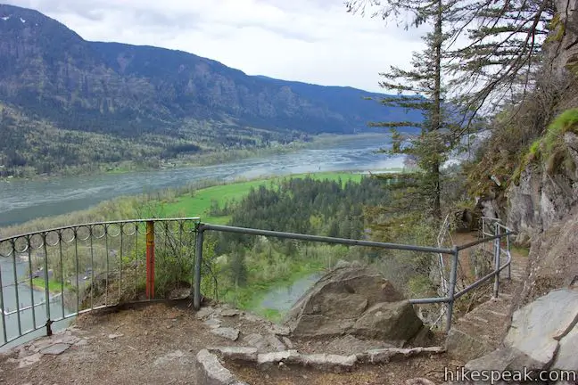 Beacon Rock Trail Viewpoint