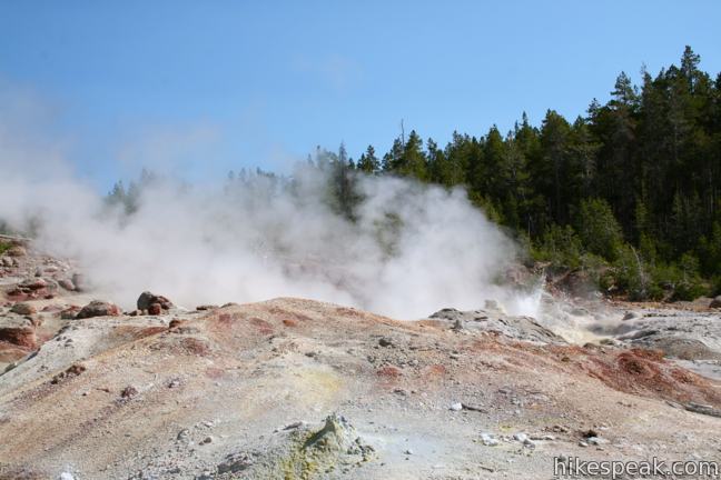 Steamboat Geyser Yellowstone