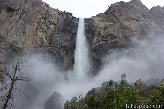 This paved 0.5-mile hike visits the base of a 620-foot single-drop waterfall on the south side of Yosemite Valley.