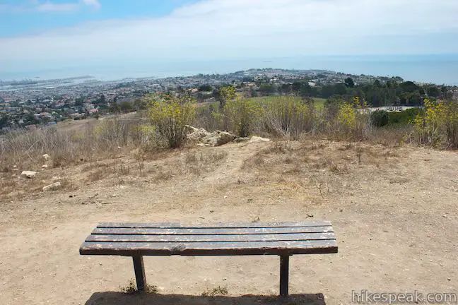 This 1.1-mile loop circles a park with panoramic ocean views over the south end of Palos Verdes Peninsula.