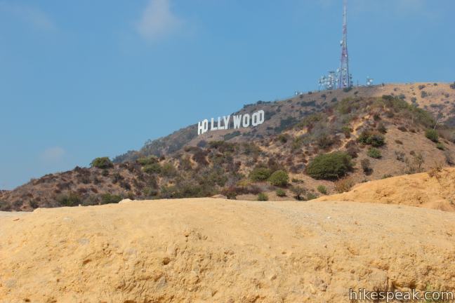 This 3.5-mile hike ascends from Beachwood Canyon to the summit of Mount Lee behind the Hollywood Sign in Griffith Park.