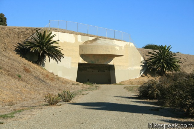 This 1 to 2.5-mile loop on Palos Verdes Peninsula explores an open space containing a military bunker built to defend the west coast during World War II.