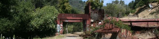 Rustic Canyon Trail Will Rogers State Historic Park Los Angeles Brentwood Pacific Palisades Murphy Ranch Nazi sympathizer ruins hike